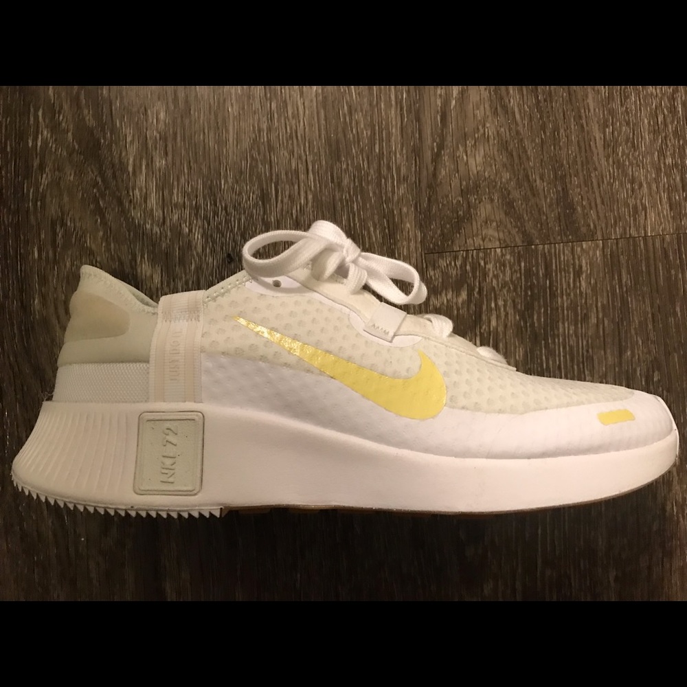 Nike Women’s Shoe